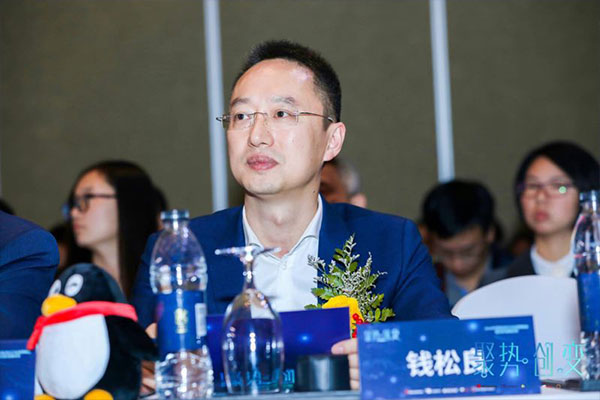 藍(lán)炬星電器董事長錢松良