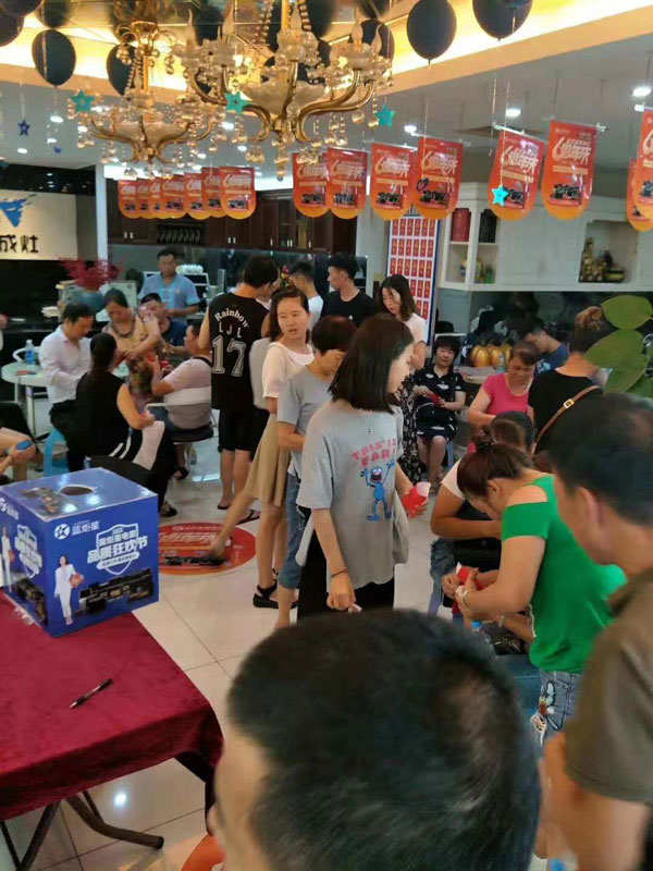 藍(lán)炬星集成灶漳州周年慶落地68單！