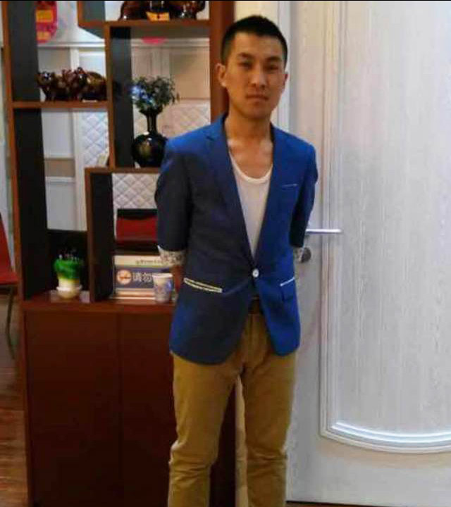 熱烈祝賀忻州董總加盟藍(lán)炬星集成灶