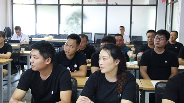 燃激情 贏大捷|藍(lán)炬星6月新晉經(jīng)銷商培訓(xùn)會圓滿結(jié)束！