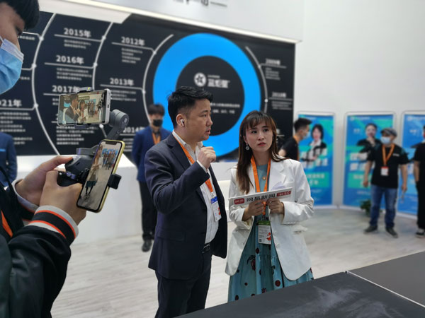 專訪藍(lán)炬星，對話行業(yè)新未來