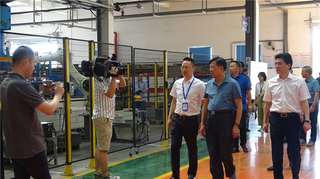 藍(lán)炬星集成灶立體倉